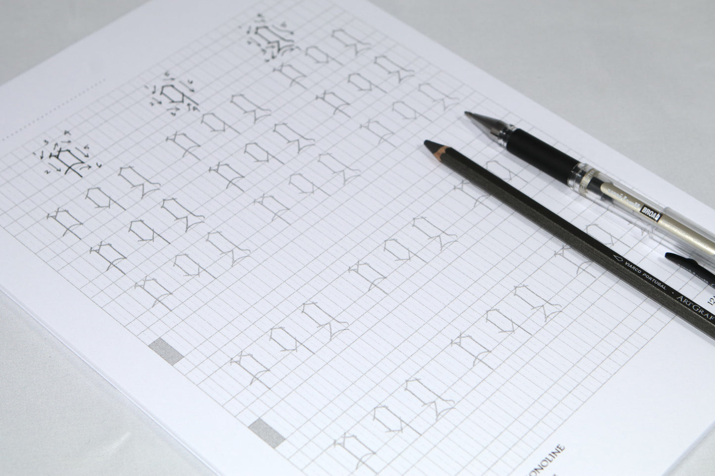 PAScribe - Textualis Quadrata - Worksheets & Grids - Monoline