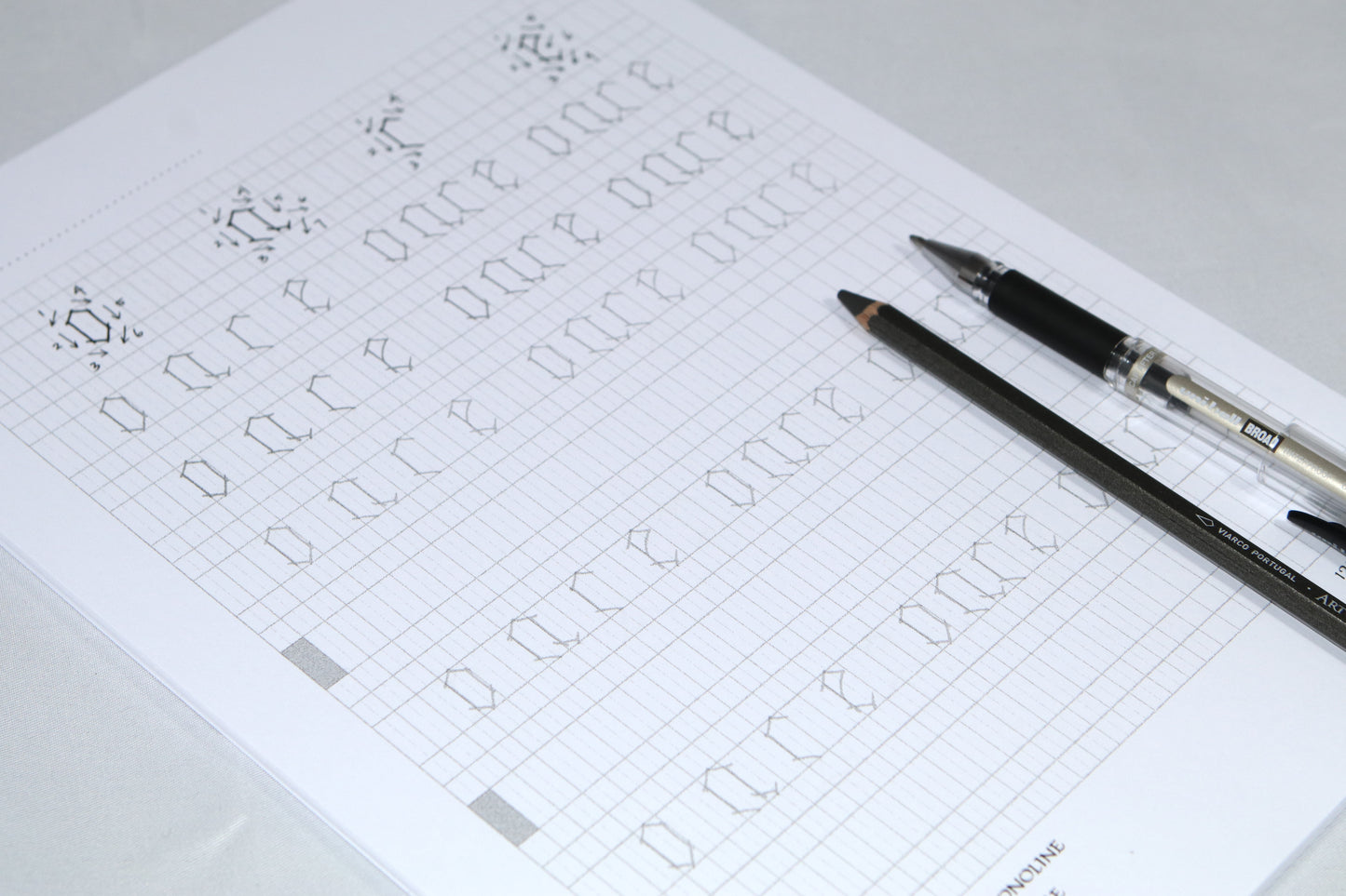 PAScribe - Textualis Quadrata - Worksheets & Grids - Monoline